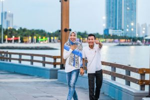 Foto berdua di pantai
