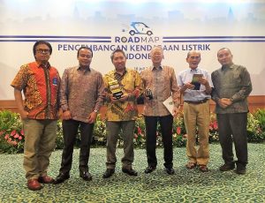 Para Narasumber Diskusi RoadMap Pengembangan Kendaraan Listrik di Indonesia